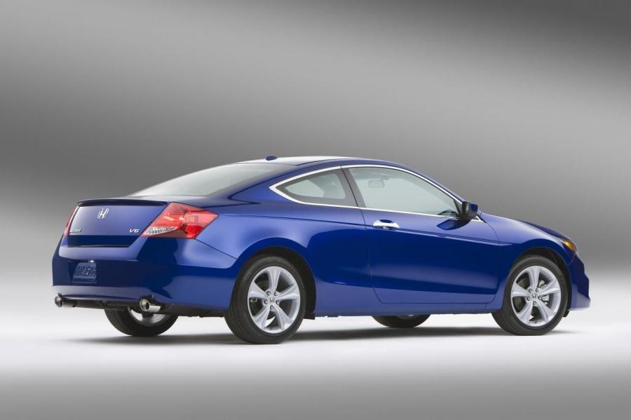  Honda Accord Coupe 2011 года  (фото 9 из 14)